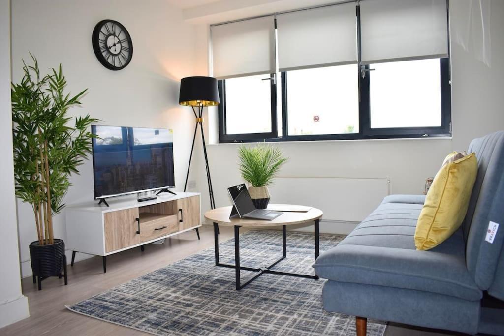 Stylish Modern 1Bed Apartment In Бедфорд Экстерьер фото